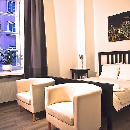 Old Town Snug Apartment วอร์ซอ ห้อง รูปภาพ