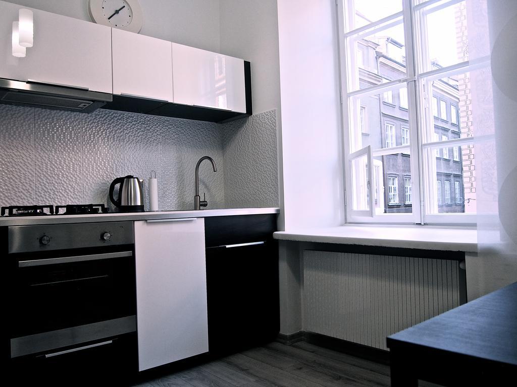 Old Town Snug Apartment วอร์ซอ ภายนอก รูปภาพ