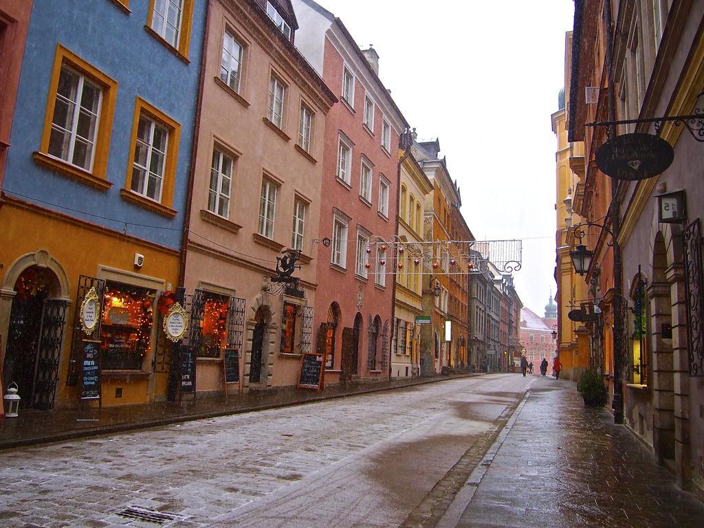 Old Town Snug Apartment วอร์ซอ ภายนอก รูปภาพ