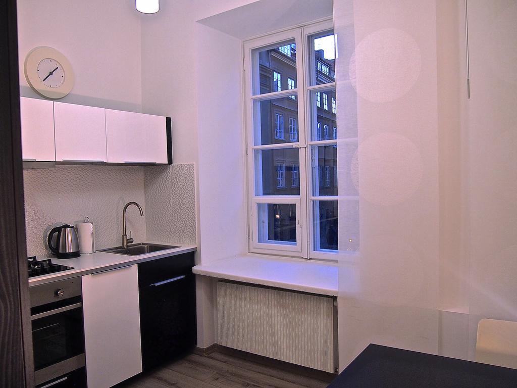 Old Town Snug Apartment วอร์ซอ ภายนอก รูปภาพ