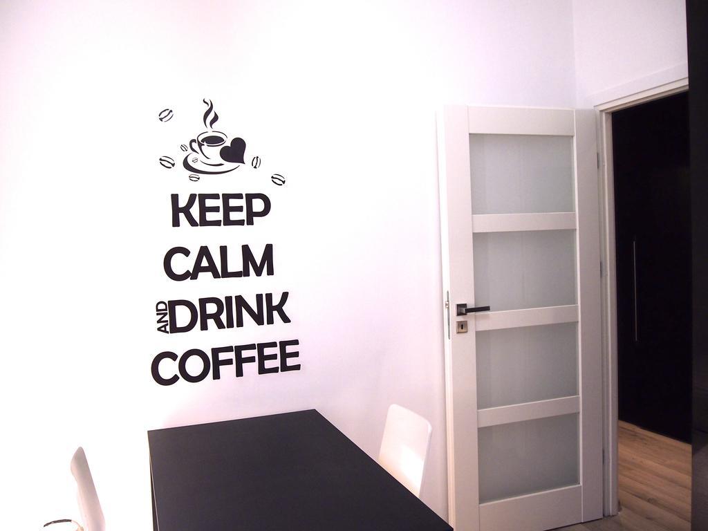 Old Town Snug Apartment วอร์ซอ ภายนอก รูปภาพ